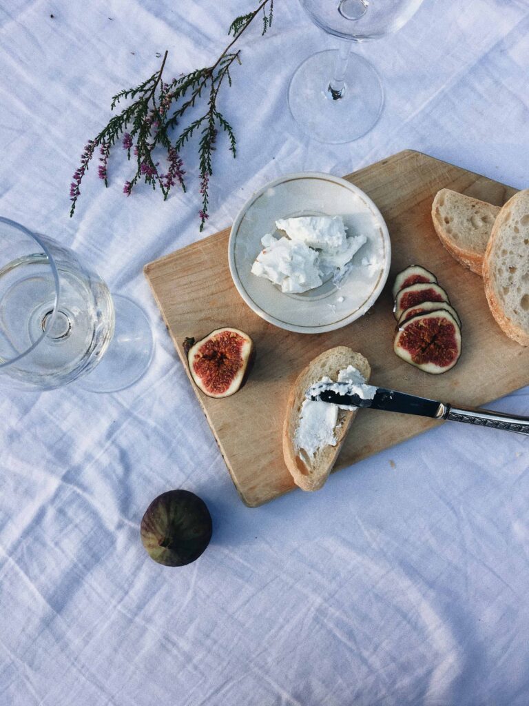 Cottage cheese fruit toast